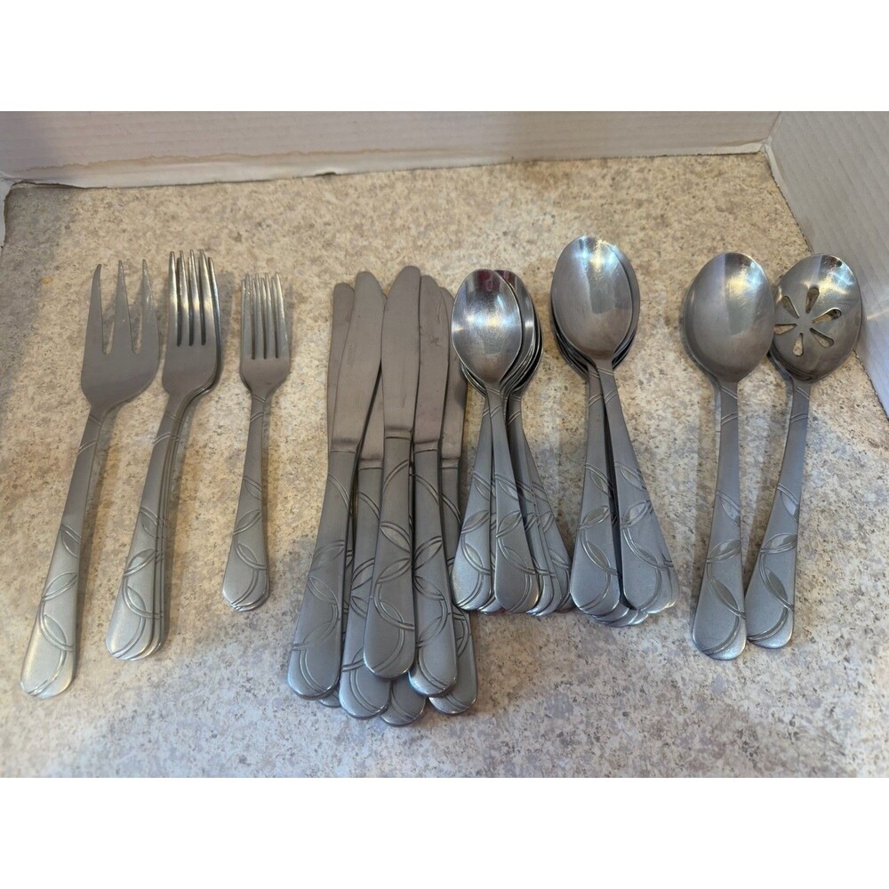 Cambridge FELICITY 35 Piece Lot Stainless Flatware Frosted/Glossy